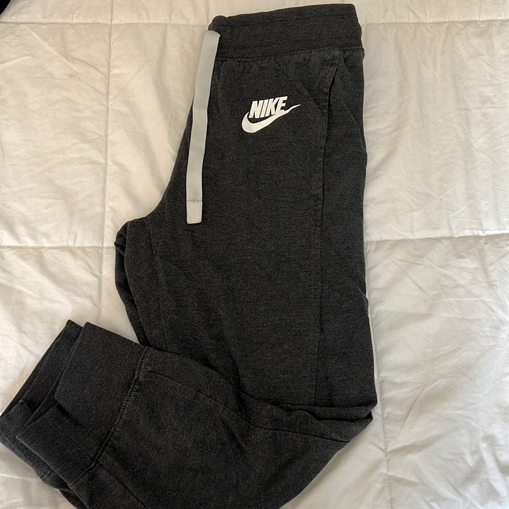 Nike Capri Joggers
